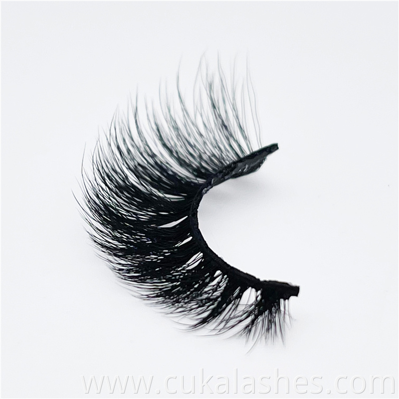 Volume Cat Eye Lashes